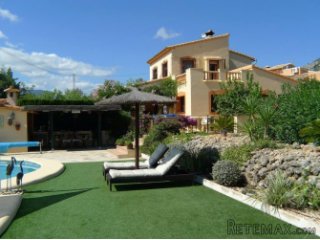 Luxury villa three bedroom three bathroom villa sits which..