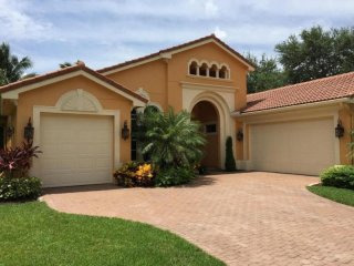 8976 Valhalla Dr, Delray Beach, FL -..