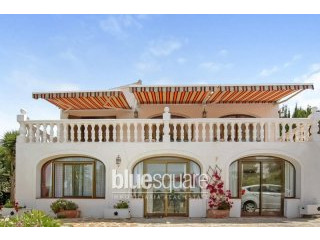 Lovely 5-bedroom villa for sale near..