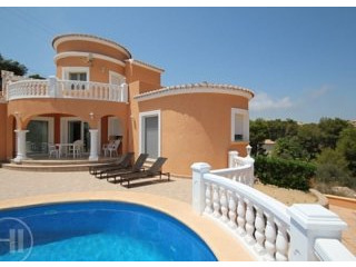 3 Bedrooms - Villa - For Sale