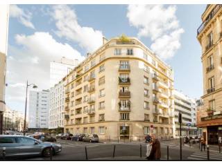 2 bedroom Property For Sale: Rue..