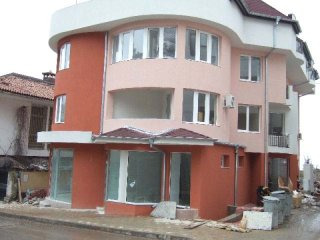 Premier offices and 1 apartment in..