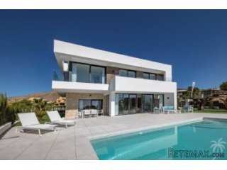 Are you looking for a beautiful, new villa? And do you..
