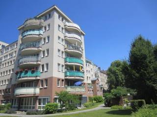 Modernized Apartment near Schloss..