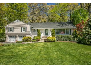 4 bedroom House For Sale: 19 Country..