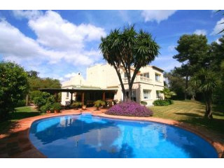 4 Bedrooms - Villa - Malaga - For Sale