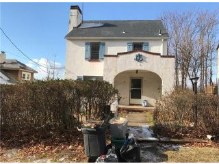4 bedroom House For Sale: 15 Cedar Lane..