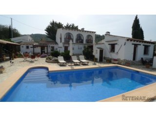 A truly stunning Finca of 392m2, set on a beautiful 9052..