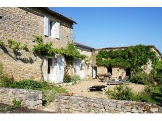 Maison de campagne renovee avec jardin