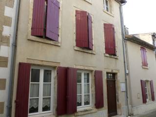 Large 4 Bedroom Town House