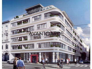 Modern apartment between city center..