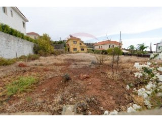 Plot of Land for Building - For Sale -..