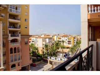 3 Bedroom 2 Bathroom Apartment In..