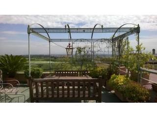 4 Bedrooms - Attic - For Sale