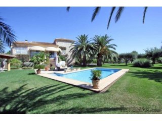 Fantastic Finca of 150 sq meters built on a plot of 4986 sq..