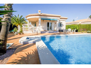 2 Bedrooms - Villa - Alicante - For Sale