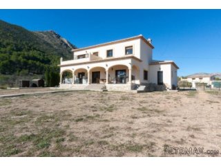 Modern,south facing, large 6/7 bedroom finca on beautiful..