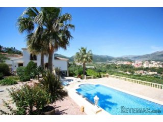 Impressive finca for sale on 3 levels in Orba, Alicante..