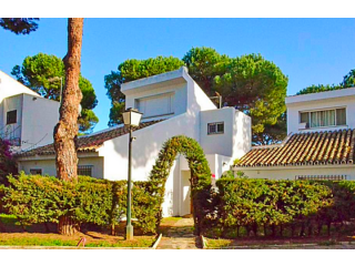 3 bedroom town house for sale