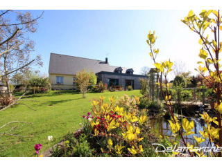 Well Renovated Wooden Villa For Sale..
