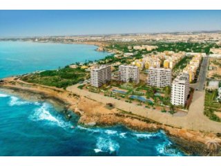 Apartment with frontal sea views, 2 bedrooms, 2 bathrooms..