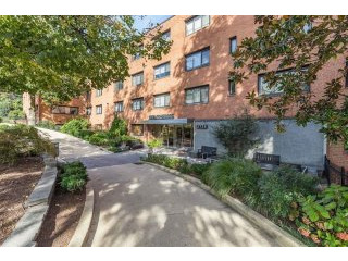 1 bedroom Apartment For Sale: 2725 39TH..