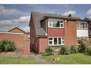 3 bedroom, Semi-detached House house..