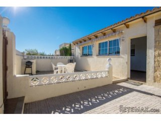 This cosy two-storey townhouse is located in a quiet..