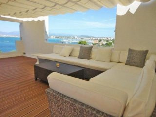 Modern Semi-Detached House With Sea..
