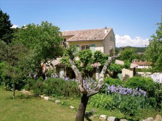 6 Bedroom Country House For Sale