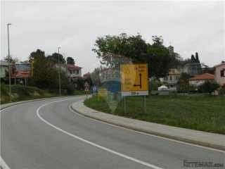 Benzinska crpka / poslovni centar - Istra