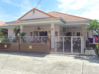 Lovely 3 plus bedroom family home at..