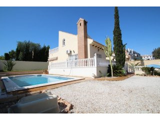 3 Bedrooms - Villa - Alicante - For Sale