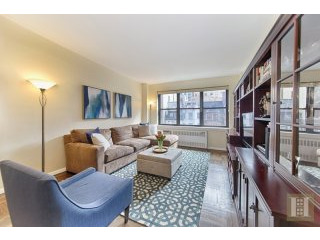 2 bedroom Apartment For Sale: 11..
