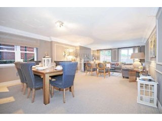 2 Hampstead Heights