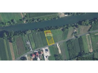 Ozalj, Trška - građevinsko zemljište 2909 m2 uz rijeku Kupu