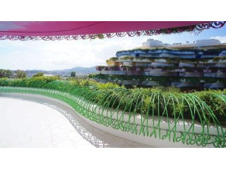 2 bedroom Apartment For Sale: Marina..