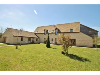 3bed, Oaksey Park, Oaksey, Wiltshire..