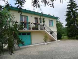 Bungalow With 2 Acres Barn And Garage..