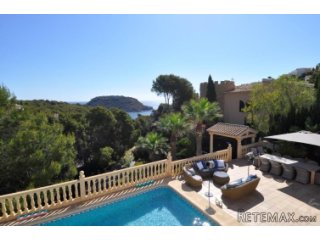 Comfortable family villa with beautiful sea views, totally..