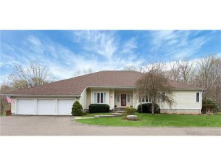 3 bedroom House For Sale: 31 HORSEBARN..