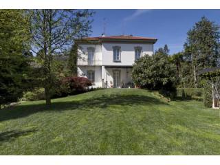 5 bedroom Villa For Sale: Lesa, IT
