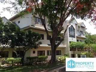 Beautifully Refurbished 3 Bed Condo For..