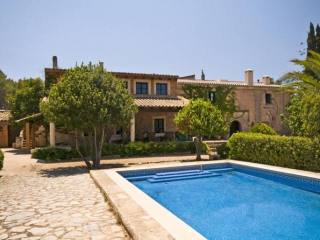 Country estate in Santa Maria from the..