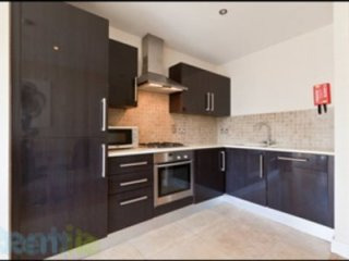 Ballinteer Rd, Dundrum, Dublin 14..