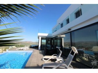 Recently built modern style villa on a south west facing..