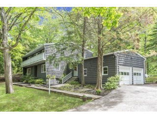 4 bedroom House For Sale: 10 Upper Shad..