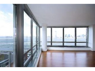 ->18th Floor Gem With 360 Degree..