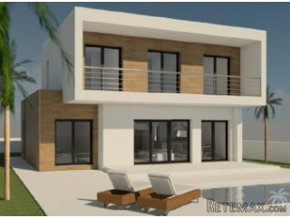 Detached villa in the urbanization La Marina. All amenities..