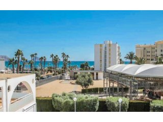 This apartment 2 bedroom apartment with sea views is..